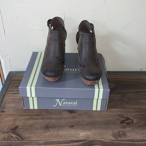 Clogs - size 8m